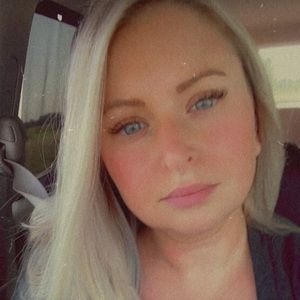 Meet your Posher, Kacey